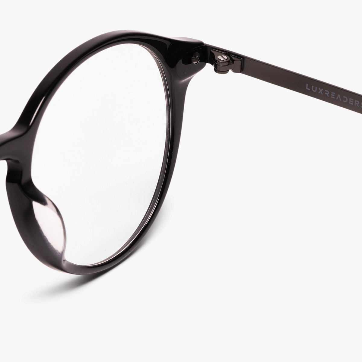 Luxreaders stylish Women's Ærø Black Reading glasses. Made from Titanium in a Round shape.