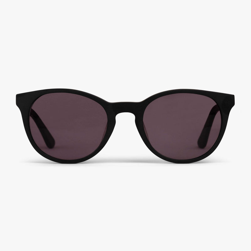Men's Örebro black sunglasses with dark lenses and classic frame