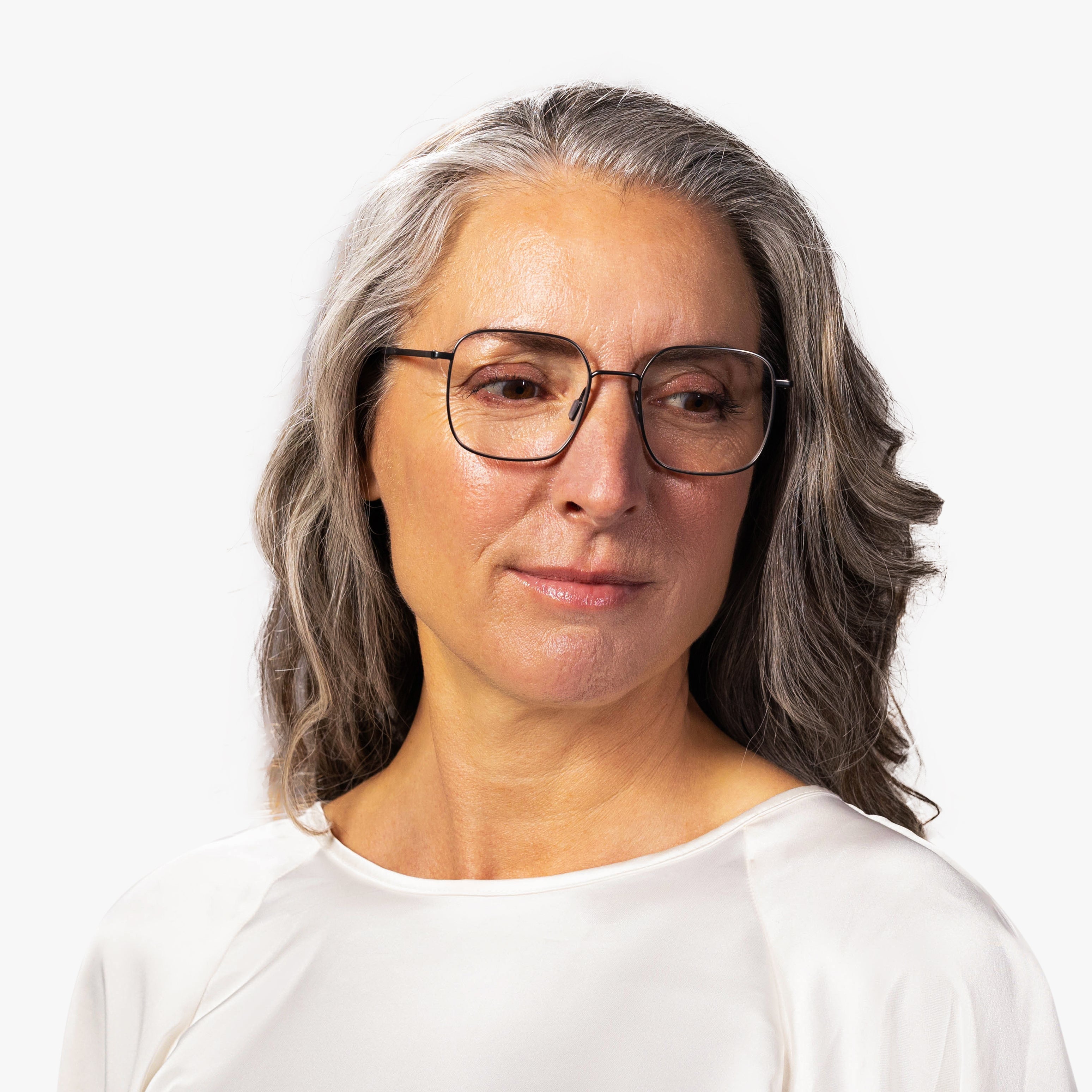 Person wearing Women's Båstad Gun glasses