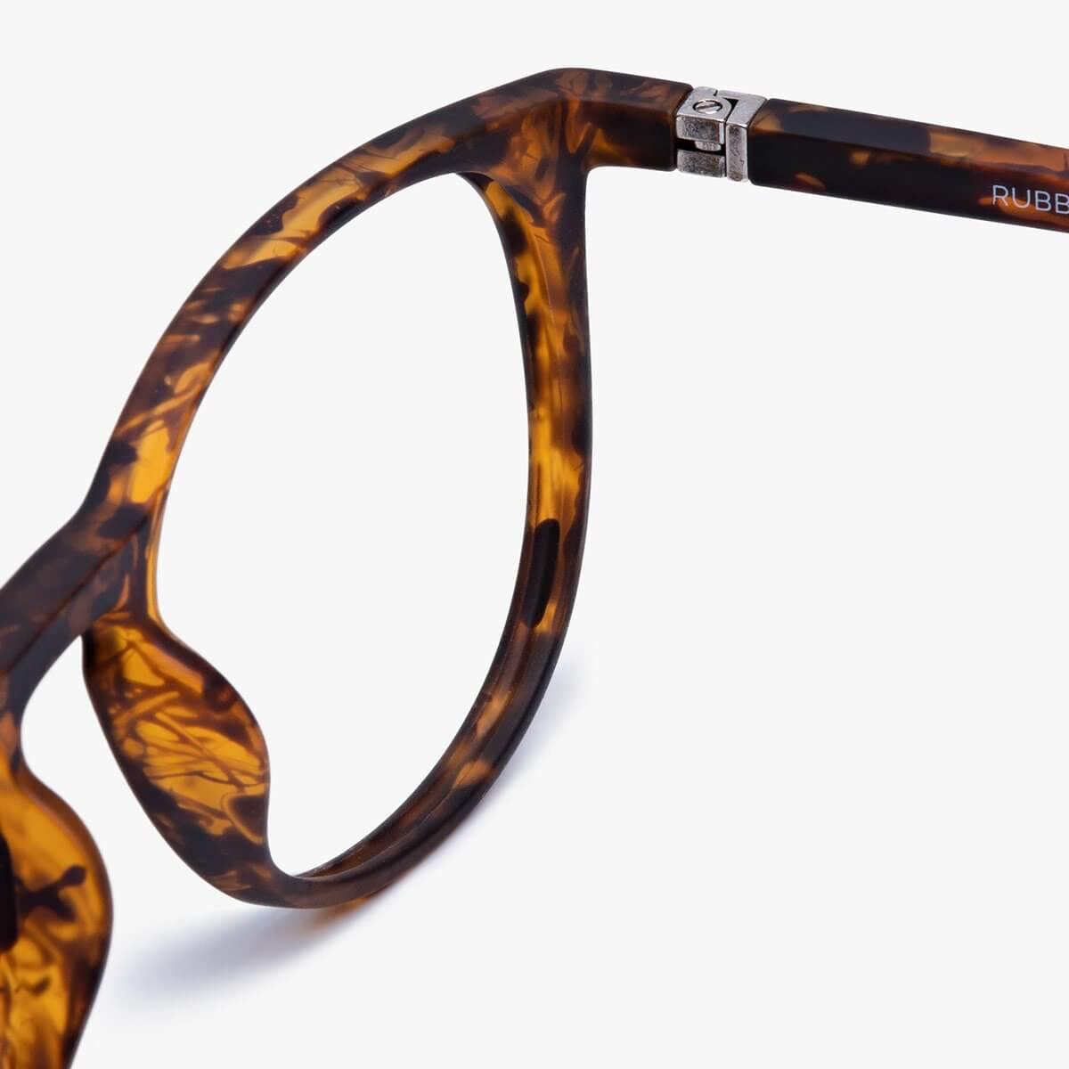 Tortoiseshell reading glasses with round lenses